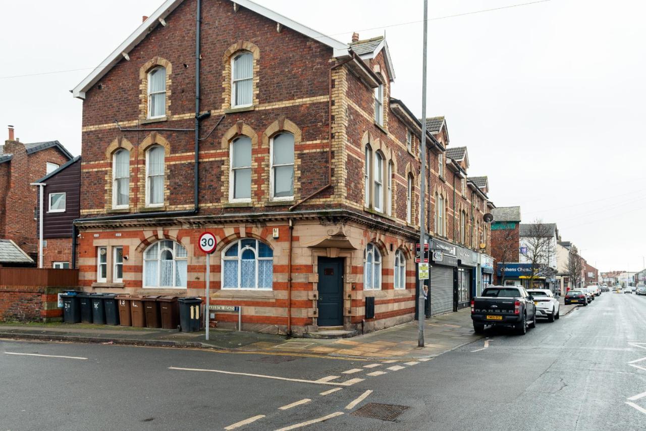 Crosby Apartments Liverpool Buitenkant foto