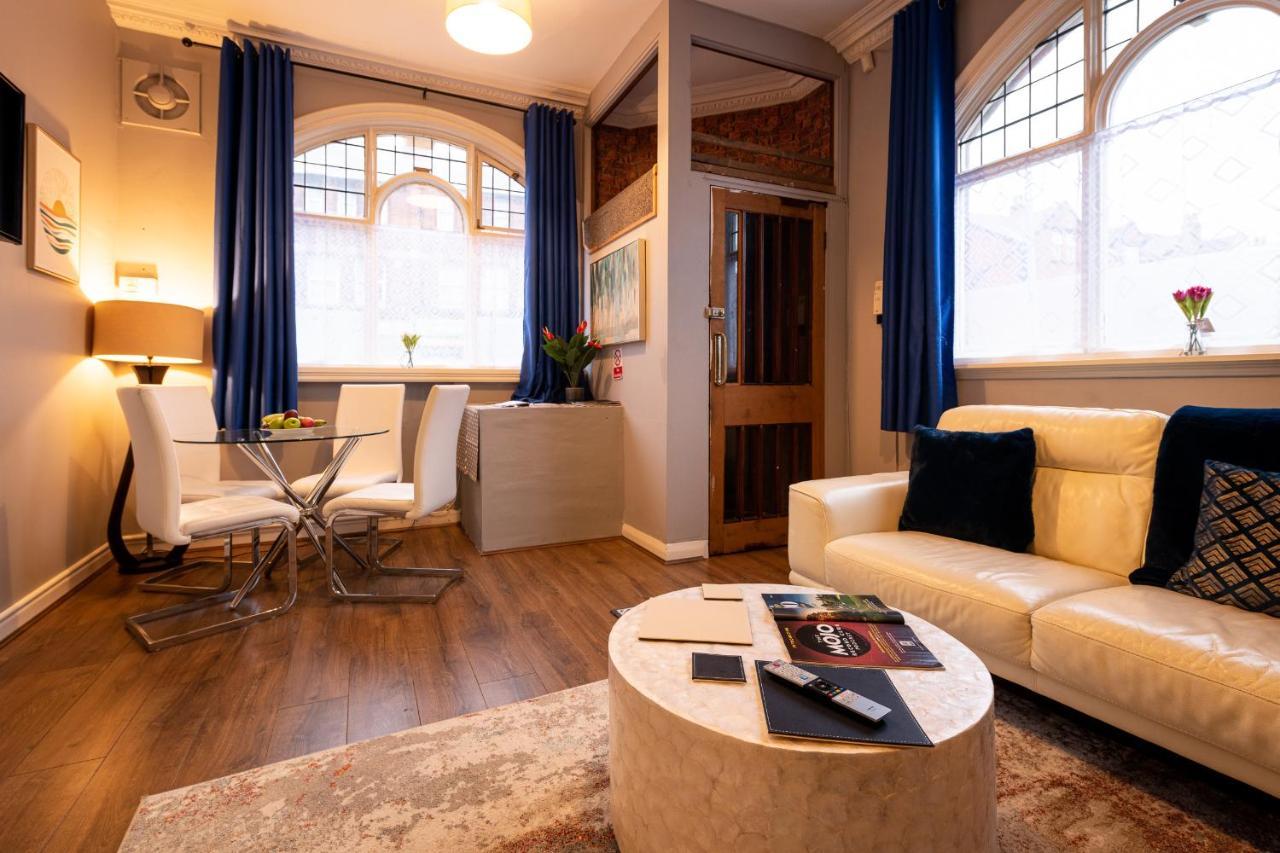 Crosby Apartments Liverpool Buitenkant foto