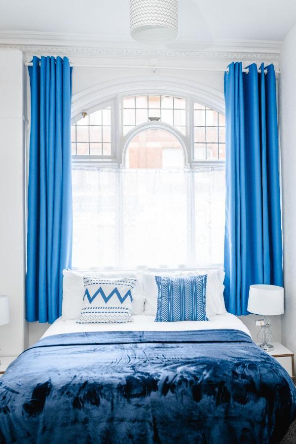 Crosby Apartments Liverpool Buitenkant foto